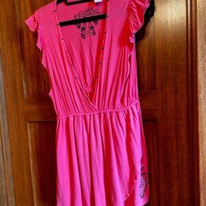 Cute drapey tunic style dark pink top